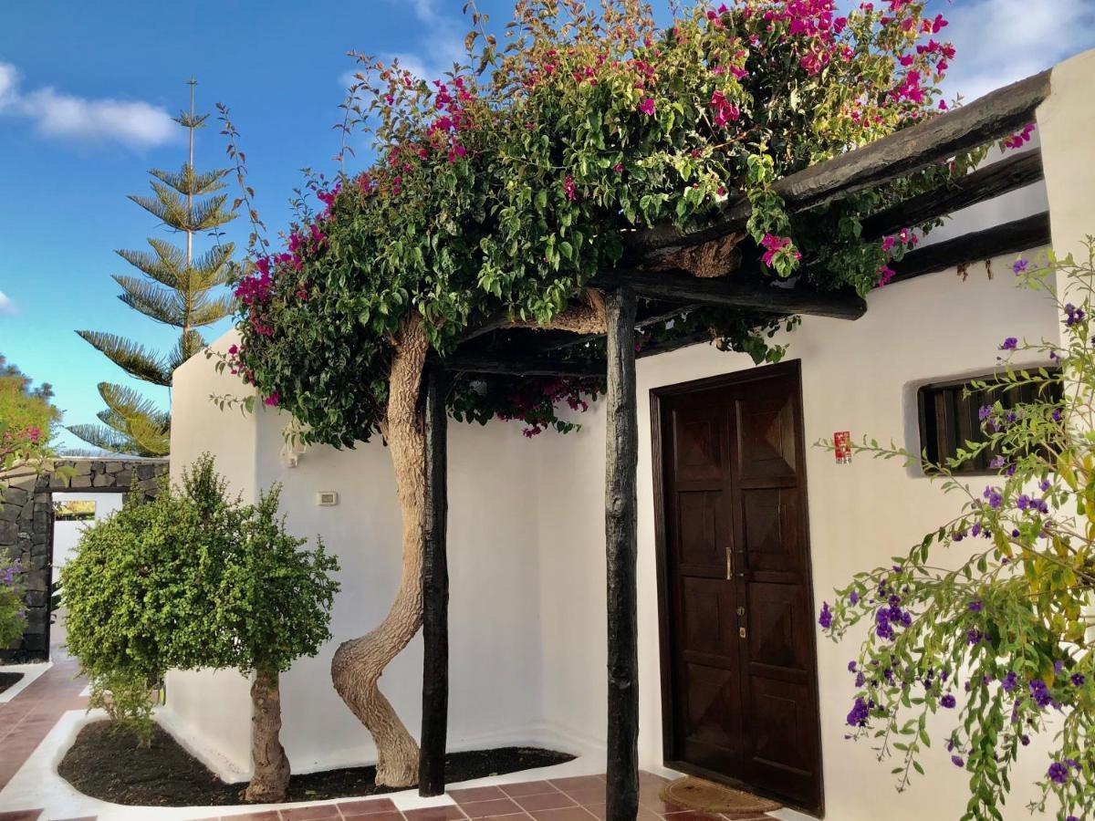 Villa Mare Bella Chao Sea View Private Heated Solar Pool Ac Puerto del Carmen  Luaran gambar
